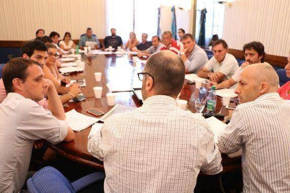 Ducot� present� a los concejales la Ordenanza Fiscal y Tarifaria 2016