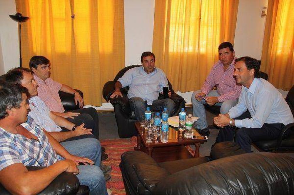 Sujarchuk present� amparo contra ABSA para solucionar el servicio