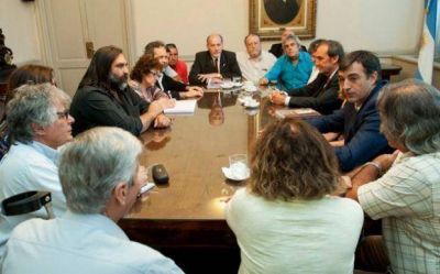 La paritaria docente tendr� como referencia una inflaci�n m�xima del 25%