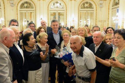 Macri homenaje� a las v�ctimas del Holocausto jud�o que viven en el pa�s