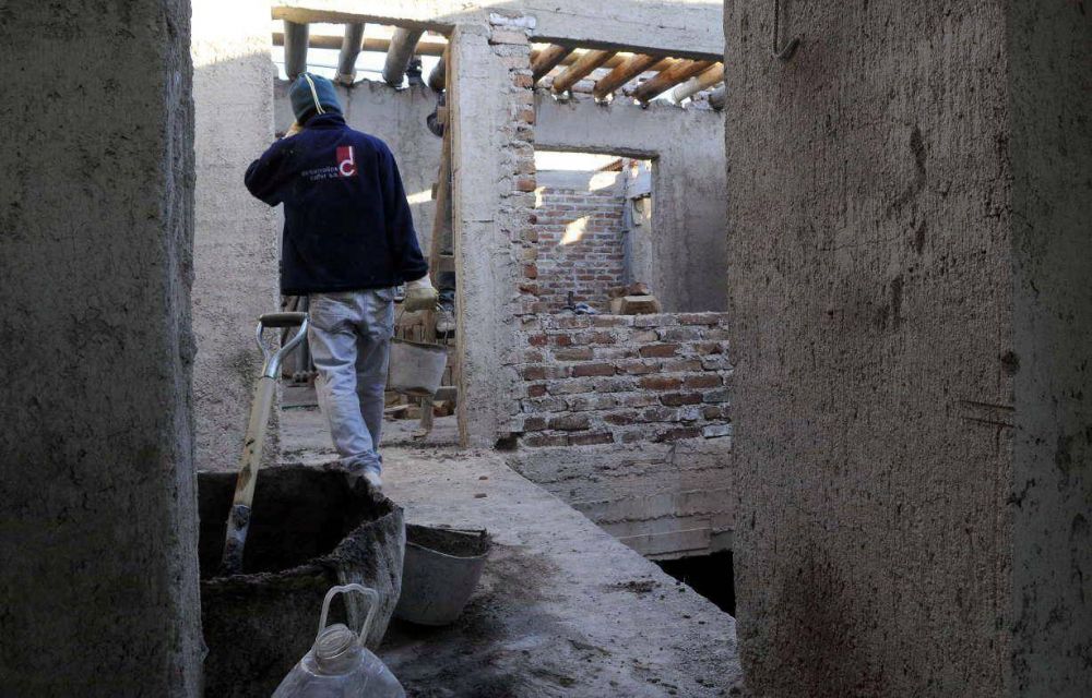 Por el freno en la obra p�blica, se perdieron 3.500 puestos en Mendoza