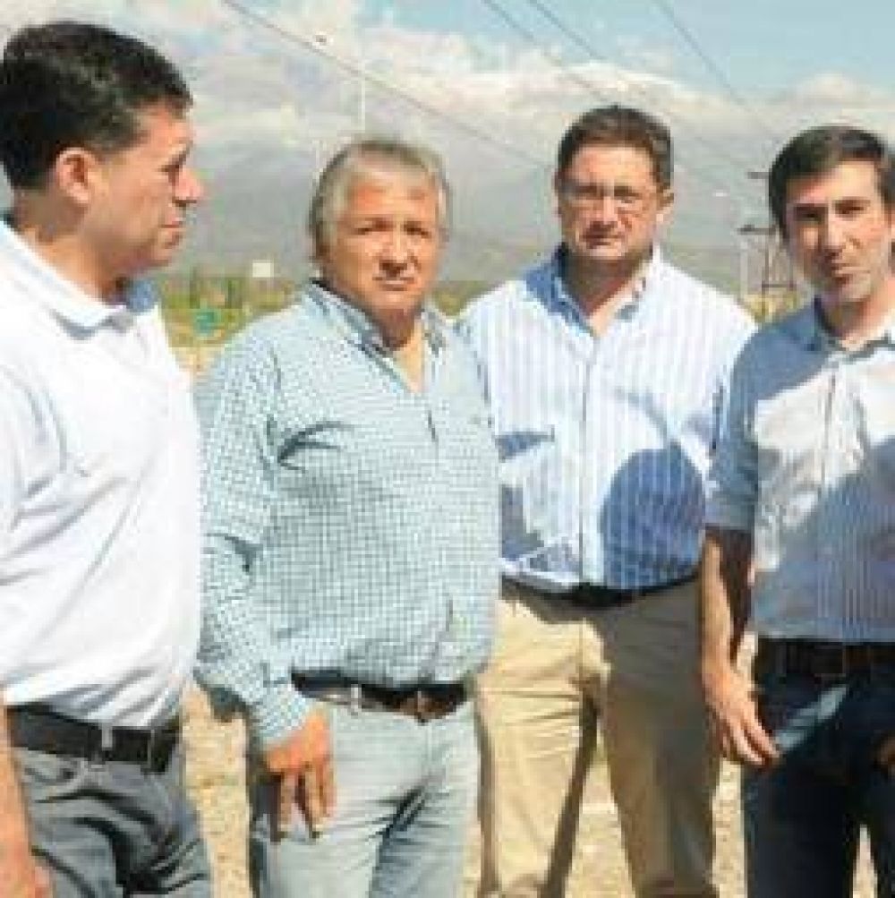 Bosetti, con reclamos a Macri y chicanas a Mart�nez