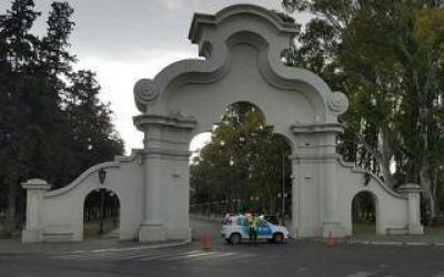 Bah�a Blanca: Cierran el Parque de Mayo