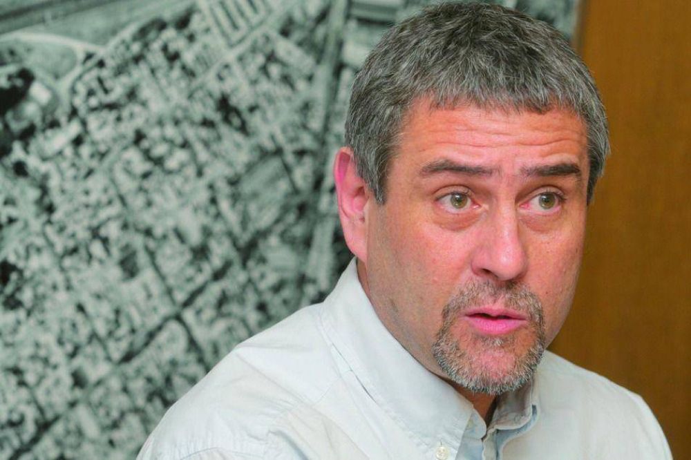 Avanza la contra cumbre y asoma la fractura entre intendentes peronistas