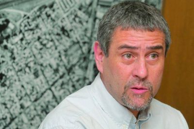Avanza la contra cumbre y asoma la fractura entre intendentes peronistas