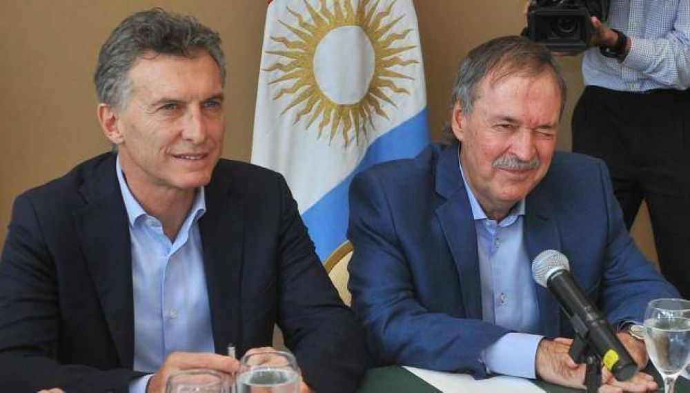 Deudas: La Caja y el plan de refinanciaci�n deben esperar