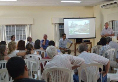 Pueblos de la regi�n interesados por el destino final de la basura