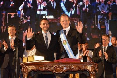 Mauro Urribarri convoc� a los jefes de bloque para hablar de reforma pol�tica en la provincia 