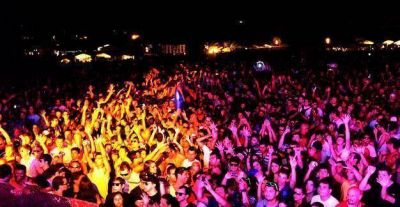 �Las fiestas electr�nicas en los balnearios del Sur son un caos�