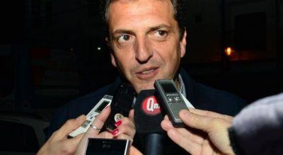 Massa le carg� la derrota bonaerense a Espinoza y lo mand� a callarse la boca