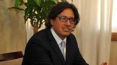 El ministro de Justicia dijo que no sabe si fueron 30.000 los desaparecidos