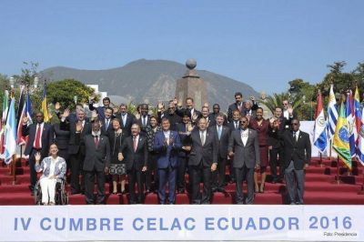 Tras un arduo debate, la Celac acord� enviar una comisi�n de cancilleres a Hait�