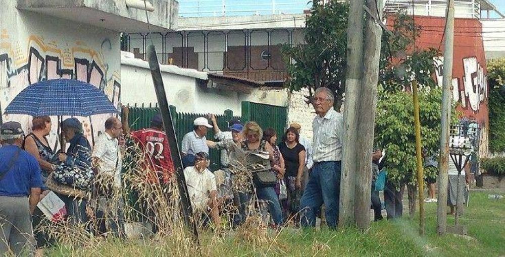ENVAN CARTA DOCUMENTO A LA INTENDENTE DE LA MATANZA, VERNICA MAGARIO, POR LA SITUACIN INHUMANA DE LOS ABUELOS QUE COBRAN EN EL BANCO PIANO DE LAFERRERE.