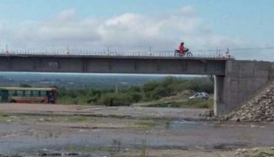 La obra del puente avanza a cuenta gotas