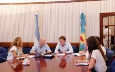 Alex Campbell visit� los municipios de Pilar, Z�rate y Campana