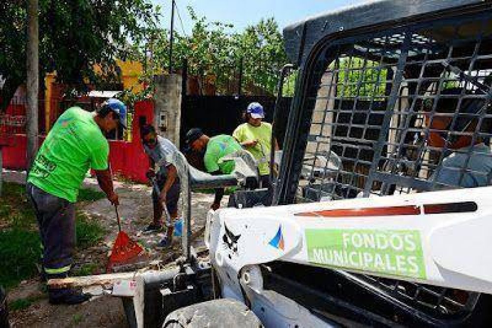 San Fernando realiza profundos trabajos de limpieza en los barrios con su flota municipal