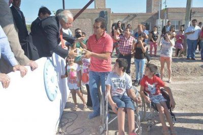 Entregaron 20 viviendas en Chimbas