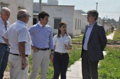 Naci�n quiere construir nueva relaci�n con Corrientes en materia de viviendas