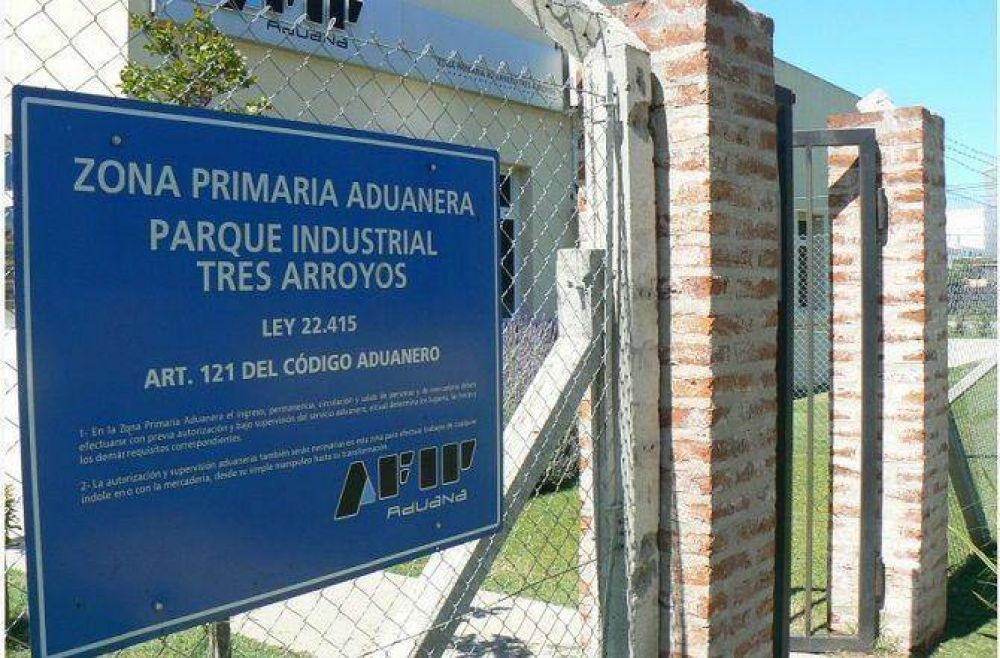 Apuntan a instalar un correo, un dep�sito y frigor�fico en la Aduana