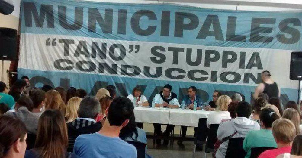 En masiva asamblea, los Municipales pidieron a Galli reapertura de negociaciones