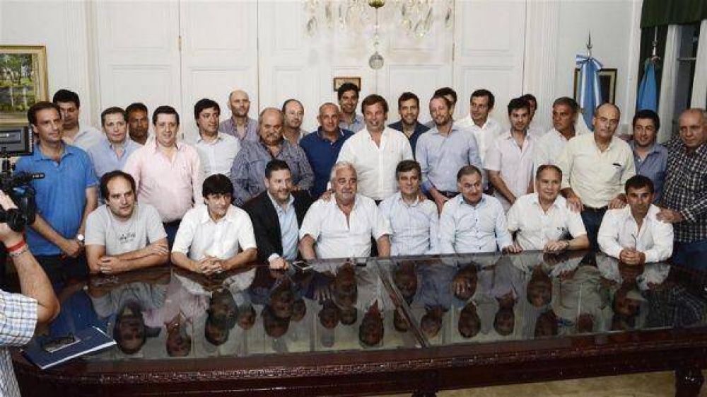 Intendentes del Justicialismo se le plantan a Naci�n por el tarifazo en la luz