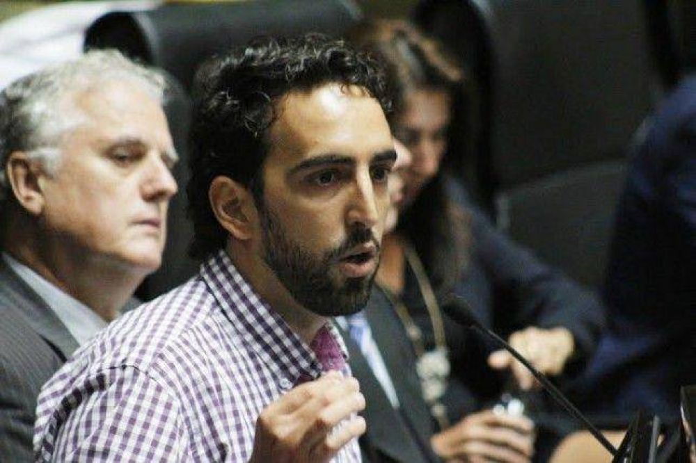 El PTS tambi�n pide repudiar dichos de Lop�rfido