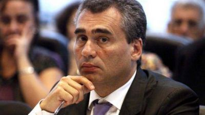 Vanoli critic� el despido de sus familiares y otras 45 personas del Central: �Es persecuci�n ideol�gica�