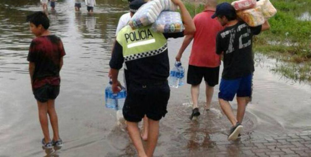 El Comit� de Emergencia asiste las zonas mayormente perjudicadas por la tormenta