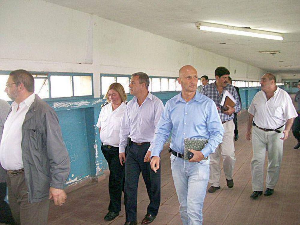 Buscan trabajar en conjunto con internos de la c�rcel de Bat�n