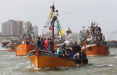 Con la procesi�n de San Salvador, llega a su fin la Fiesta de los Pescadores