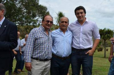 ENCUENTRO DE INTENDENTES RADICALES EN TANDIL‏