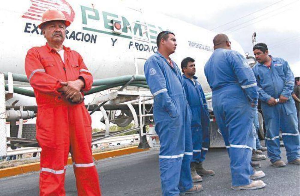 El gobierno de M�xico despedir� a 25 mil empleados estatales