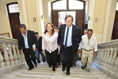 Varisco presupuest� 980 nuevos contratos de obra para el 2016 