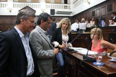 Cornejo apunta a la unidad de sus bloques legislativos