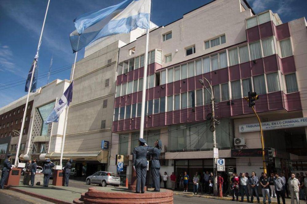 Se realiz� el quinto izamiento dominical del 2016