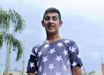 Katopodis entrega beca de estudios a Juan Cruz Amerise