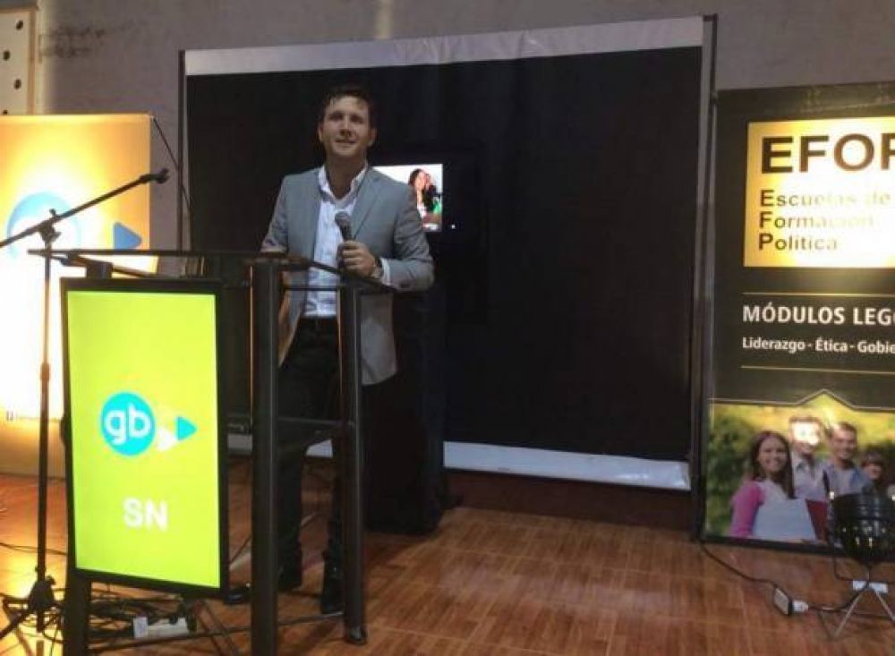 Gast�n Bruno �En un edificio que se viene abajo, la educaci�n ocurre de manera deficiente�