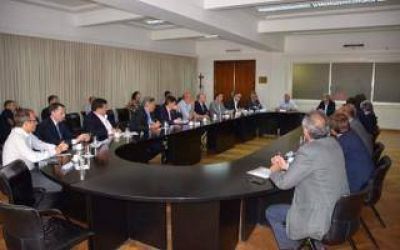 Tarifazo: Frigerio y Aranguren recibieron a intendentes bonaerenses