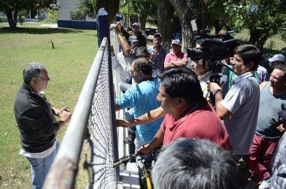 META AZUL: LAS CMARAS FUERON APAGADAS Y TODO CONTINUAR ESTE MARTES EN EL MINISTERIO DE TRABAJO