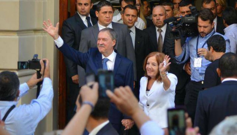 Schiaretti elogi� a Macri y acus� a los K de discriminar a C�rdoba