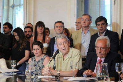 Varios diputados abandonar�an el FpV para conformar un bloque 
