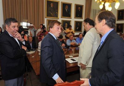 Bordet pidi� apoyo a la oposici�n para recuperar el 15% de la coparticipaci�n