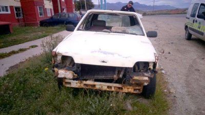 El Municipio inicia operativos de remoci�n de chatarra y autos abandonados