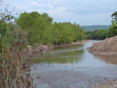 REALIZAN RELEVAMIENTO DEL ESTADO DE R�OS Y CANALES DE RIEGO DE LA PROVINCIA