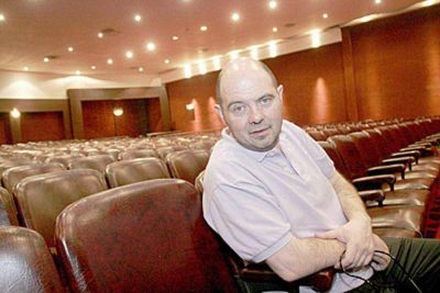 La venta de entradas a los teatros cay� un 30 por ciento