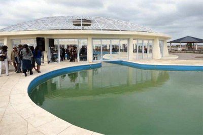 �Rajaduras en pileta de las Termas?
