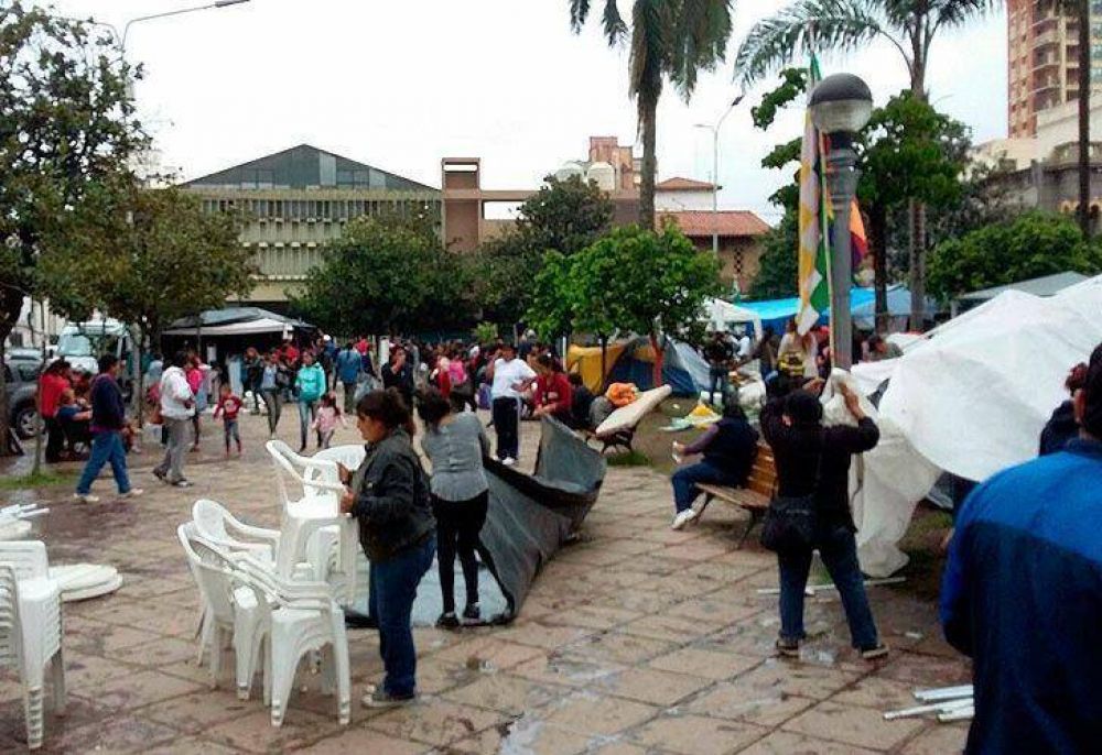 Levantan el acampe en Jujuy por Milagro Sala y viajan a reforzar la protesta en la Rosada