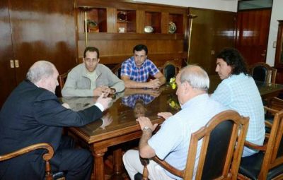 Carlos Verna recibi� al gremio Amet