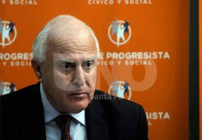 Lifschitz entregar� fondos por 3 millones de pesos a peque�os productores afectados por la emergencia h�drica