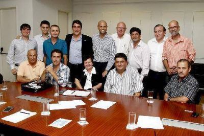Autoridades nacionales se reunieron con usuarios de las rutas 5, 7 y 8